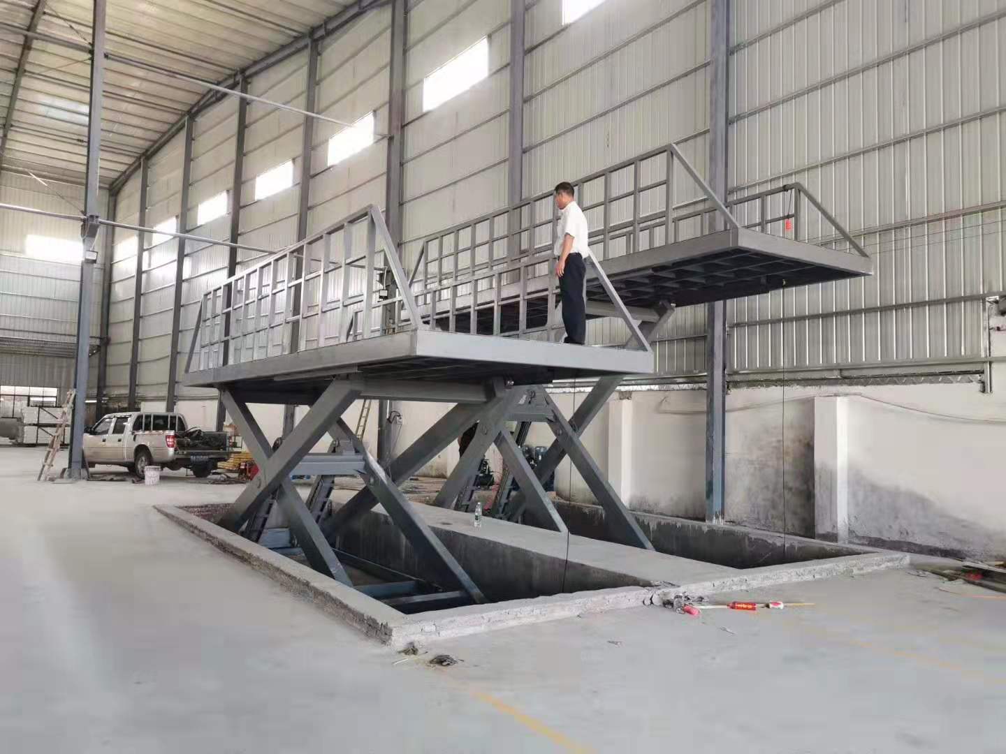 剪叉式升降平臺 剪叉式升降平臺