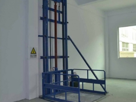 導(dǎo)軌式液壓升降平臺(tái)