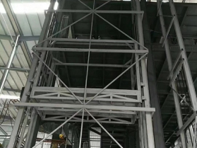 導(dǎo)軌式液壓升降平臺(tái)